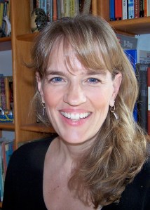 42da2-leslie2bconnor