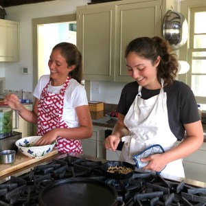 sisters-cooking-together